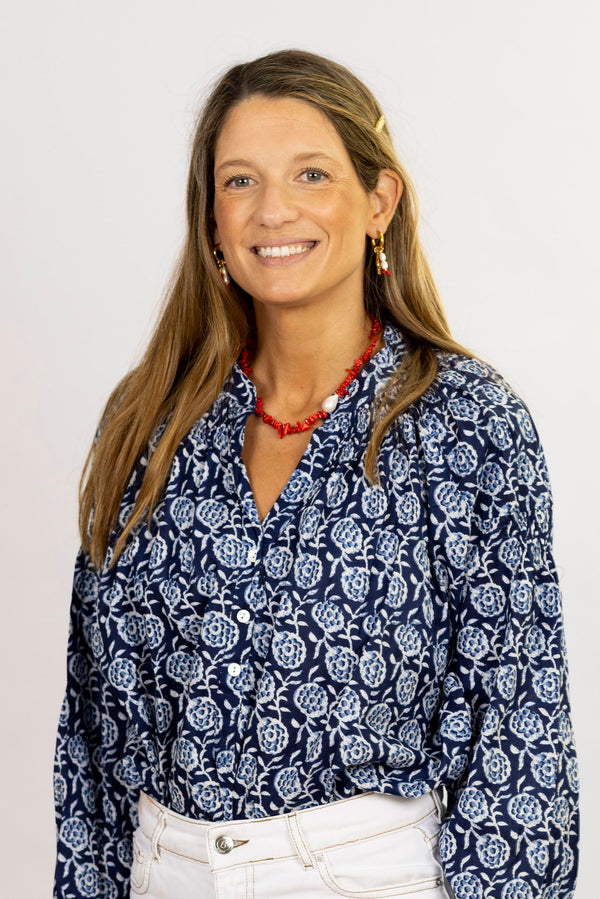 Camisa azul marino