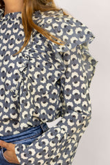 Camisa Volantes gris