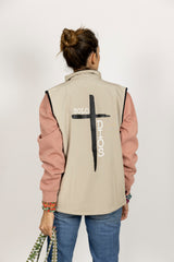 Chaleco con interior polar Solo Dios Anawim Beige