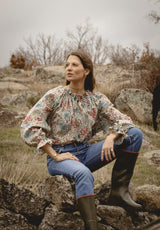 Camisa flores rosa, azul y amarillo