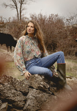 Camisa flores rosa, azul y amarillo