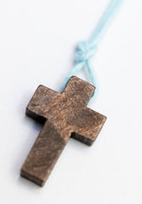 Colgante cruz madera niño