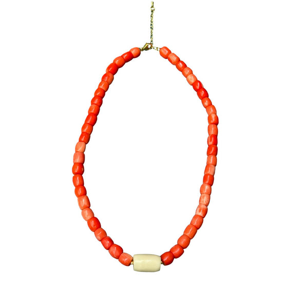 Collar coral rectángulo hueso