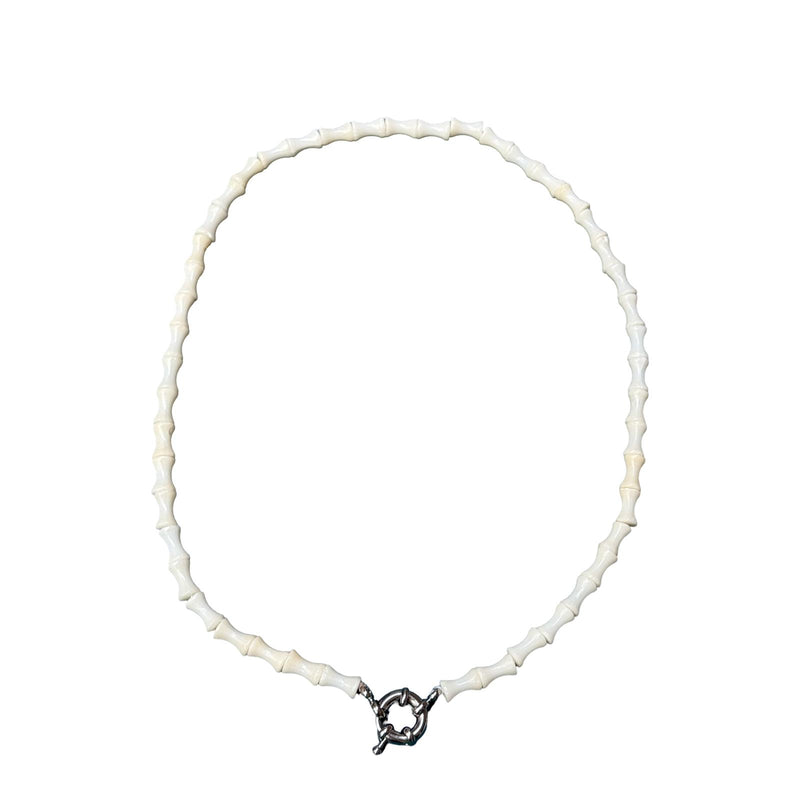 Collar hueso blanco