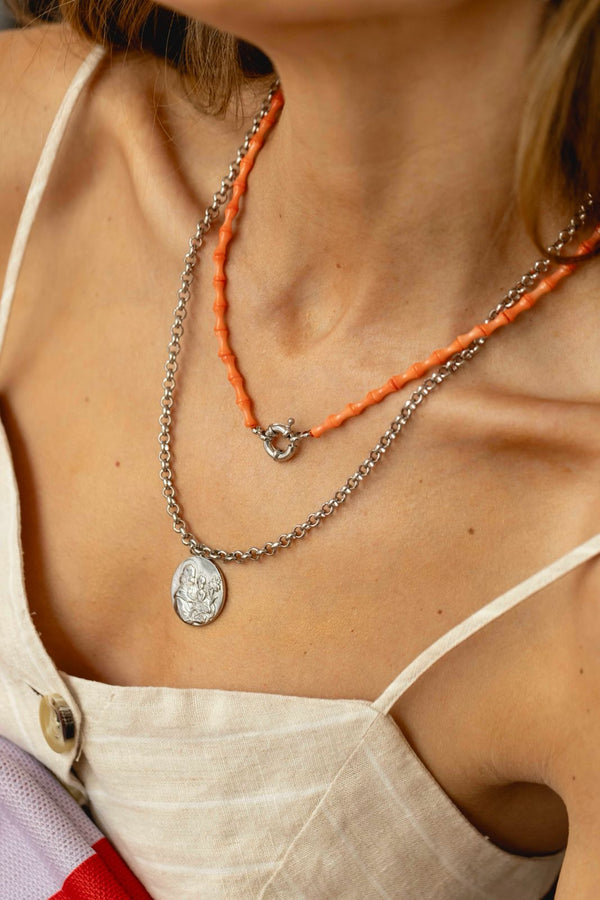Collar hueso blanco