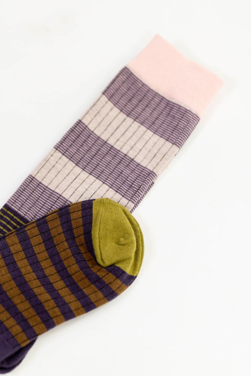 Calcetines rayas rosa claro