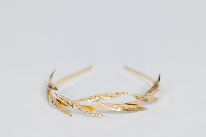 Diadema hojas