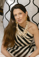 Collar piedras planas beige