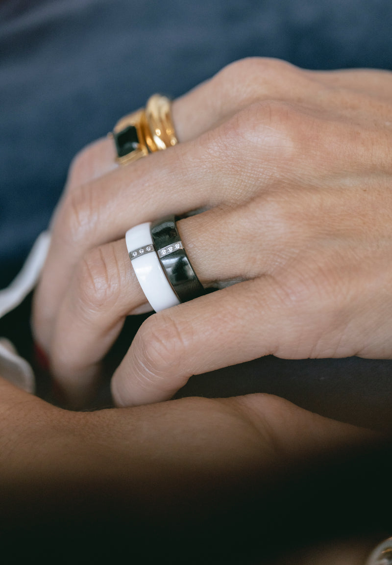 Anillo Negro Brillante