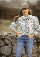 Camisa lazo flores rosa