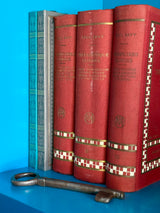 Cuaderno antiguo gris