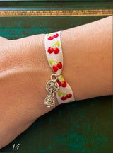 Pulsera Virgen del Pilar Telas Variadas