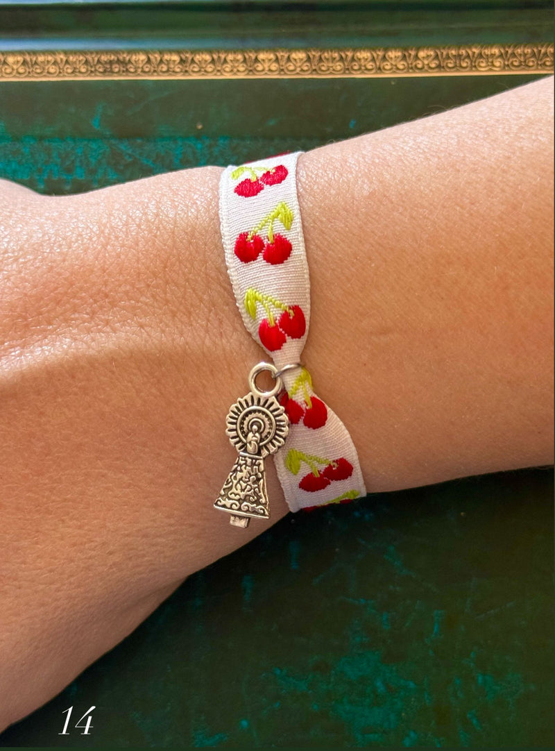 Pulsera Virgen del Pilar Telas Variadas