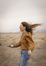 Chaqueta ocre flores