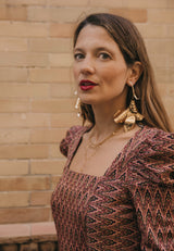 Pendientes flor dorada gigante