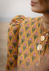 Chaqueta ocre flores