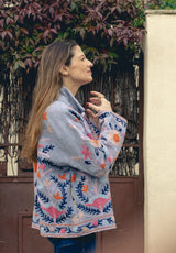 Chaqueta corta gris clara