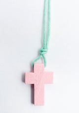 Colgante cruz madera niño