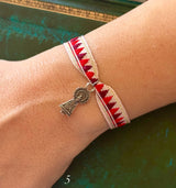 Pulsera Virgen del Pilar Telas Variadas