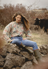 Camisa flores rosa, azul y amarillo