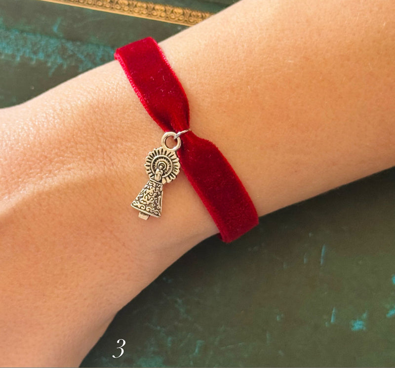 Pulsera Virgen del Pilar Telas Variadas