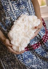 Bolso mano rosas blanco