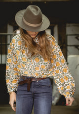 Camisa flores amarillas