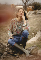 Camisa flores rosa, azul y amarillo