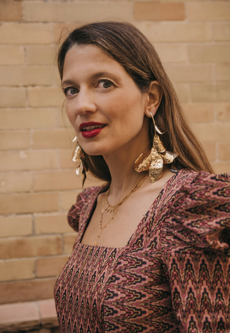 Pendientes flor dorada gigante