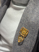 Broche Enredadera burdeos