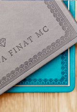 Cuaderno antiguo verde agua