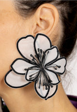 Pendientes flor tela XL blanco y negro