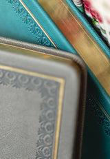 Cuaderno antiguo verde agua