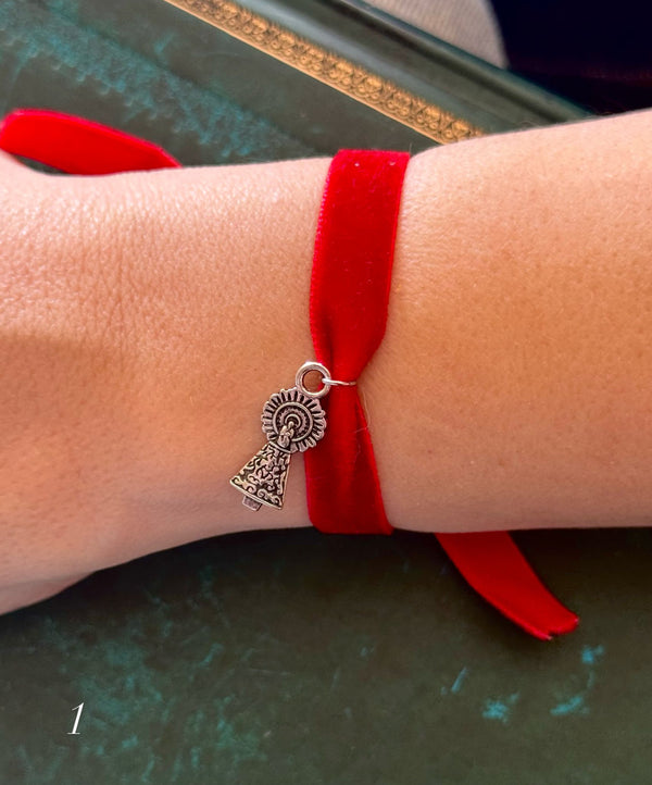 Pulsera Virgen del Pilar Telas Variadas