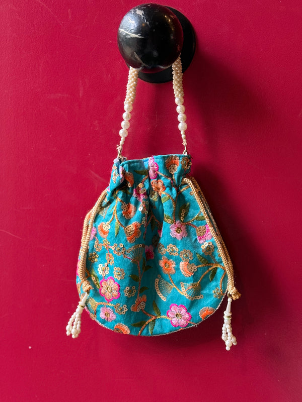 Bolso Potli Flores perla azul