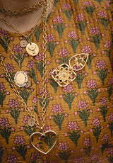 Broche Enredadera burdeos