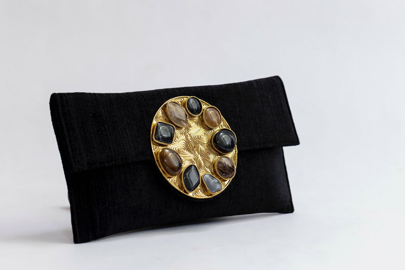 Bolso yute círculo piedras negro