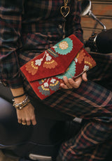 Bolso estampado terciopelo granate