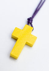 Colgante cruz madera niño