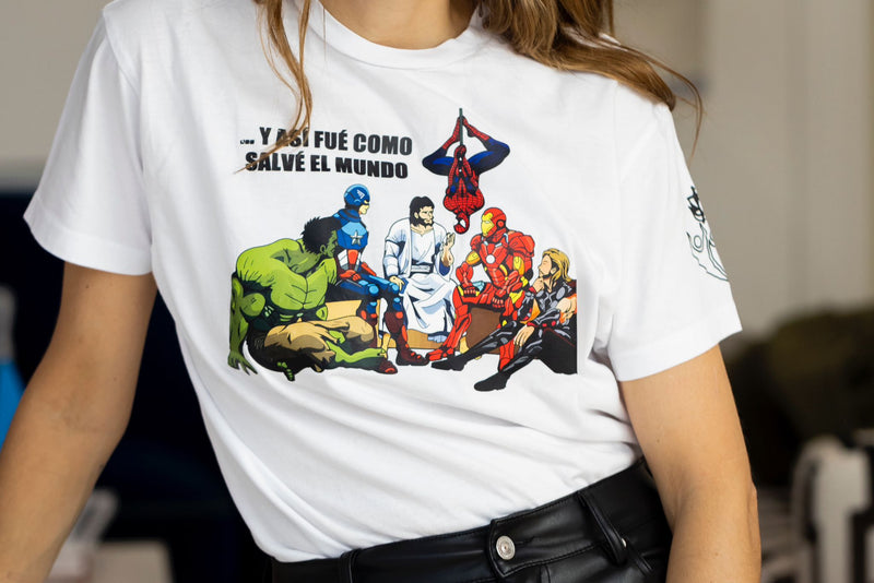 Camiseta Anawim Dios superheroe