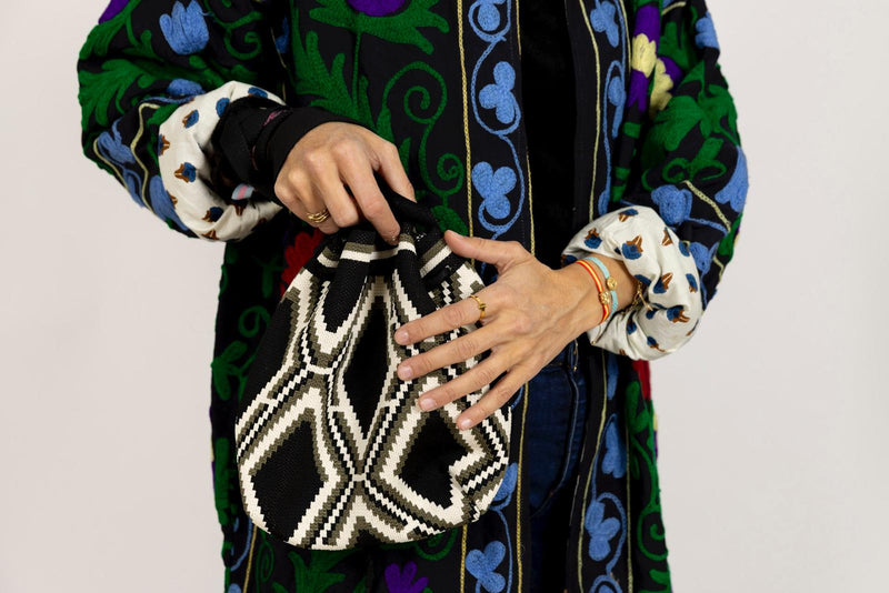 Bolso étnico negro