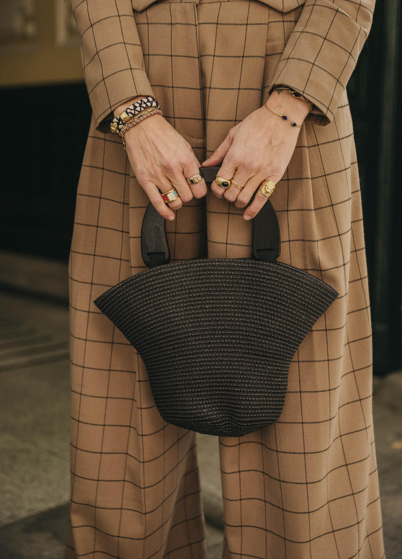 Bolso sombrero negro