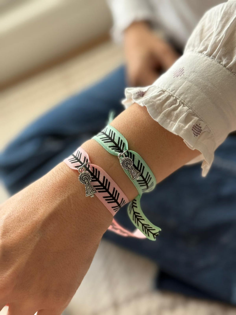 Pulsera Virgen del Pilar Espiga Elástica