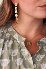 Colgante moneda rosa claro
