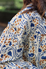 Camisa estampada azul/marrón