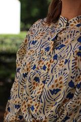 Camisa estampada azul/marrón