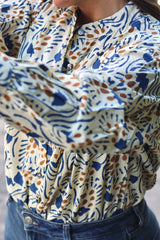 Camisa estampada azul/marrón