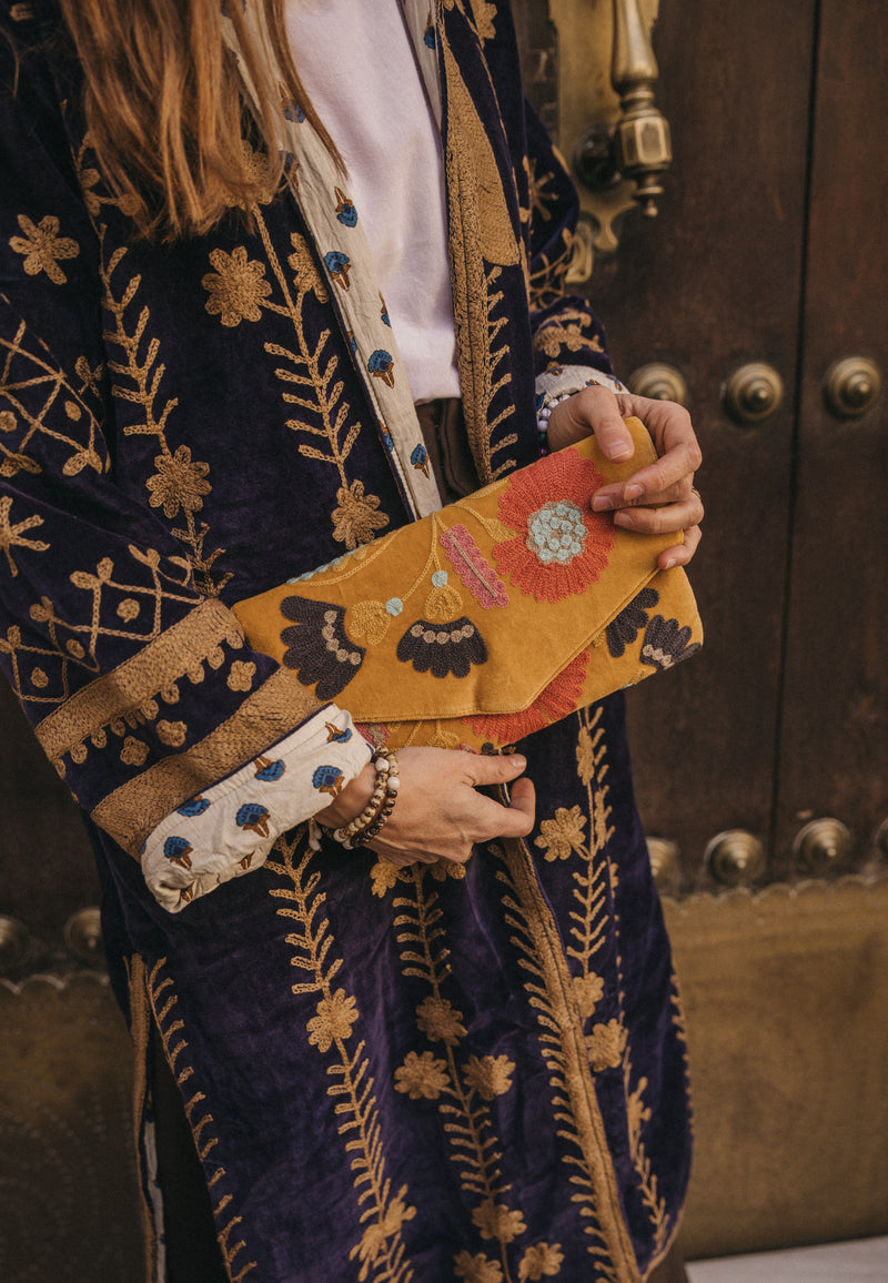 Bolso estampado terciopelo mostaza