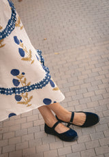 Vestido blanco estampado flor azul