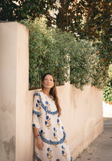 Vestido blanco estampado flor azul